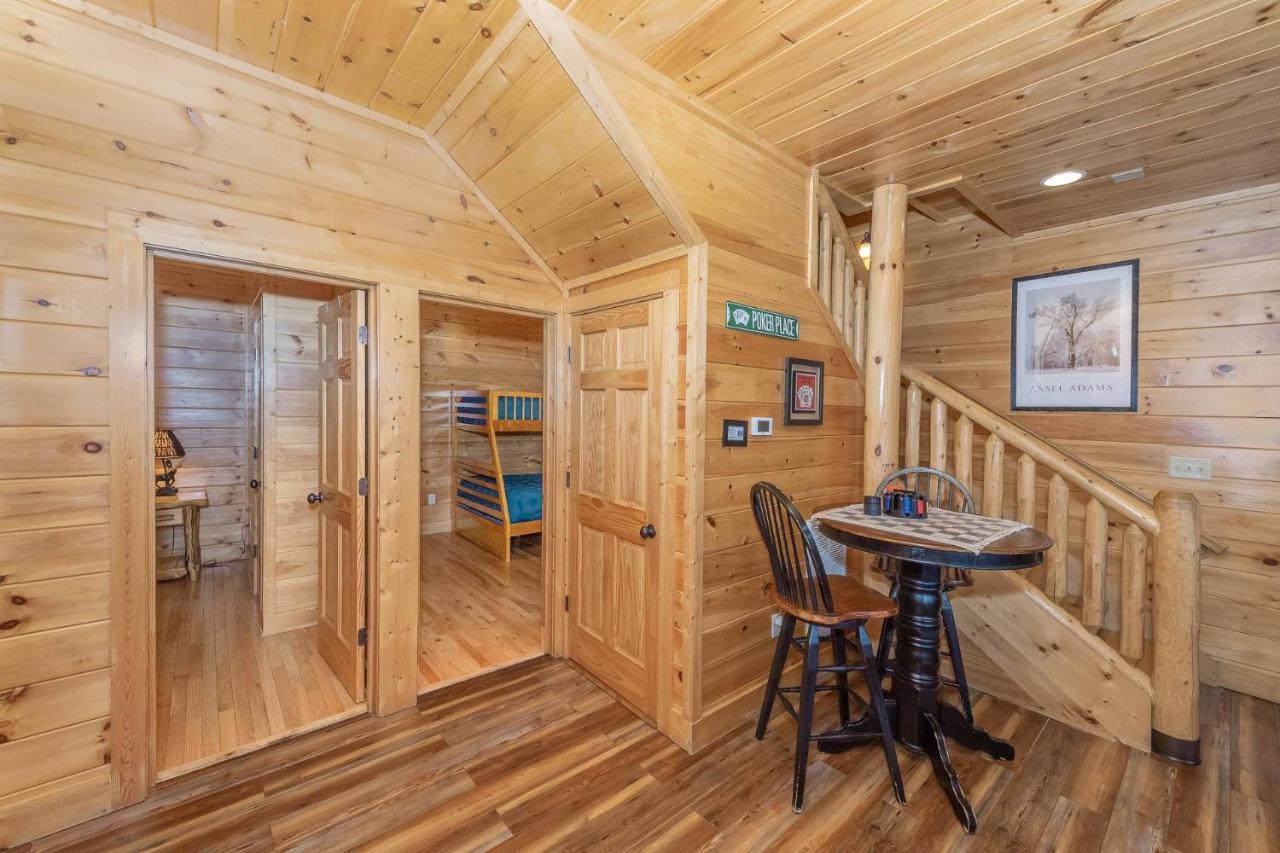 Mountain Creek Lodge Пиджен Фордж Екстериор снимка
