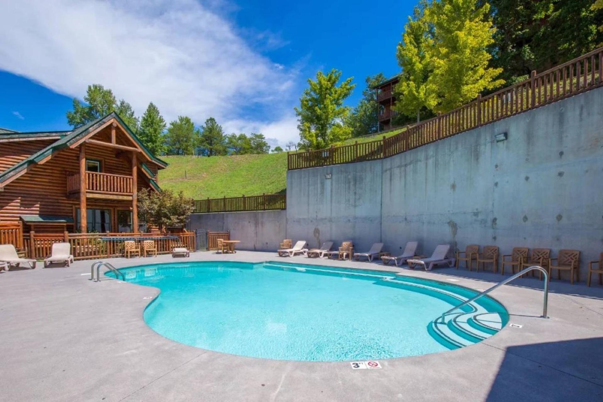 Mountain Creek Lodge Пиджен Фордж Екстериор снимка